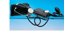 High precision aneroid sphygmomanometer with stethoscope cuff with velcro closure rubber cushion blower complete with valve